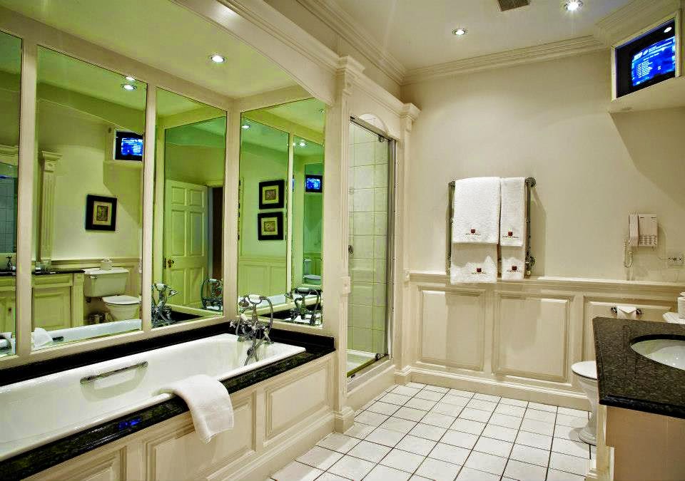 Rowton Hall Hotel and Spa photo 3