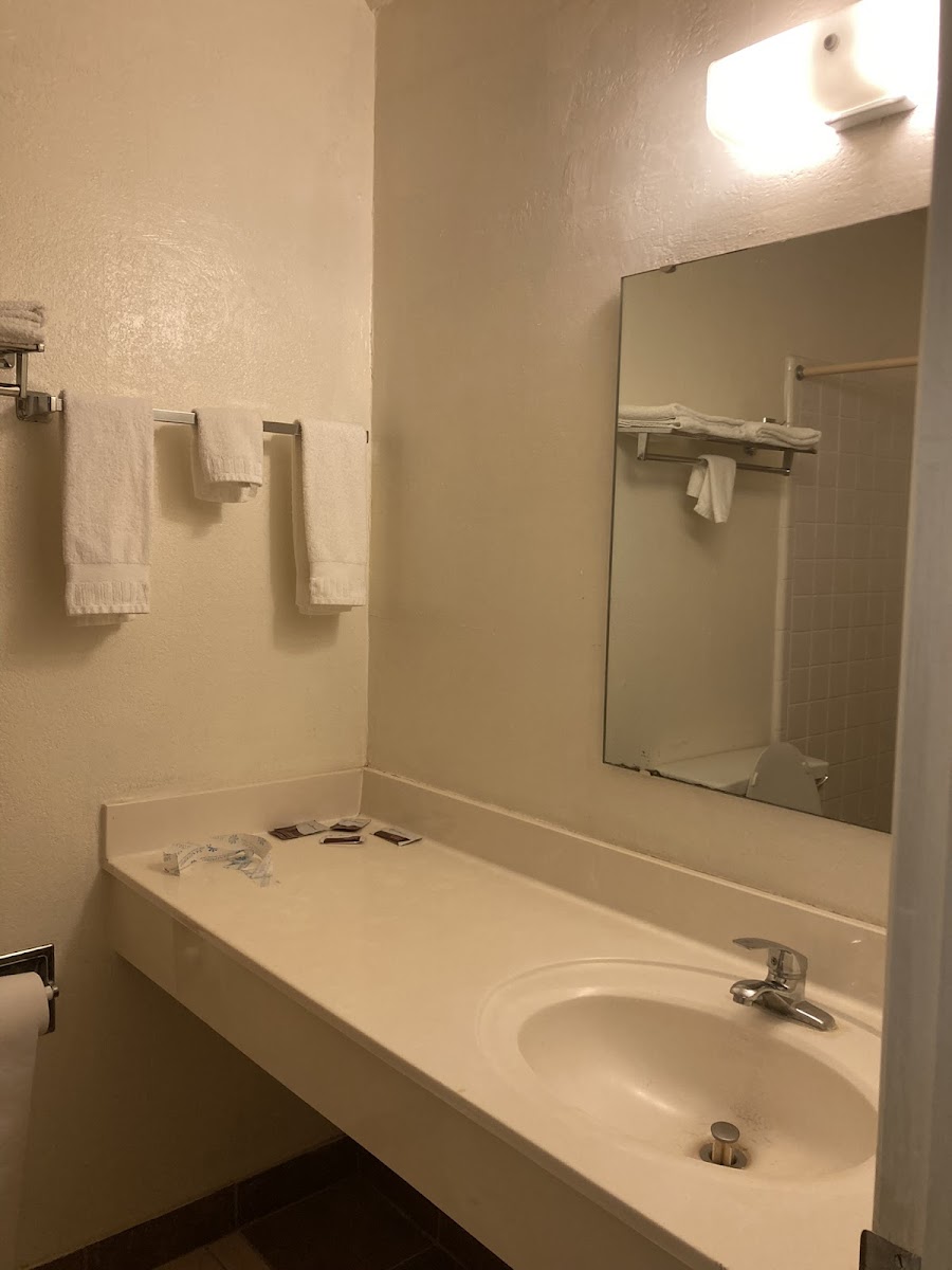 TRISTAR INN XPRESS photo 3