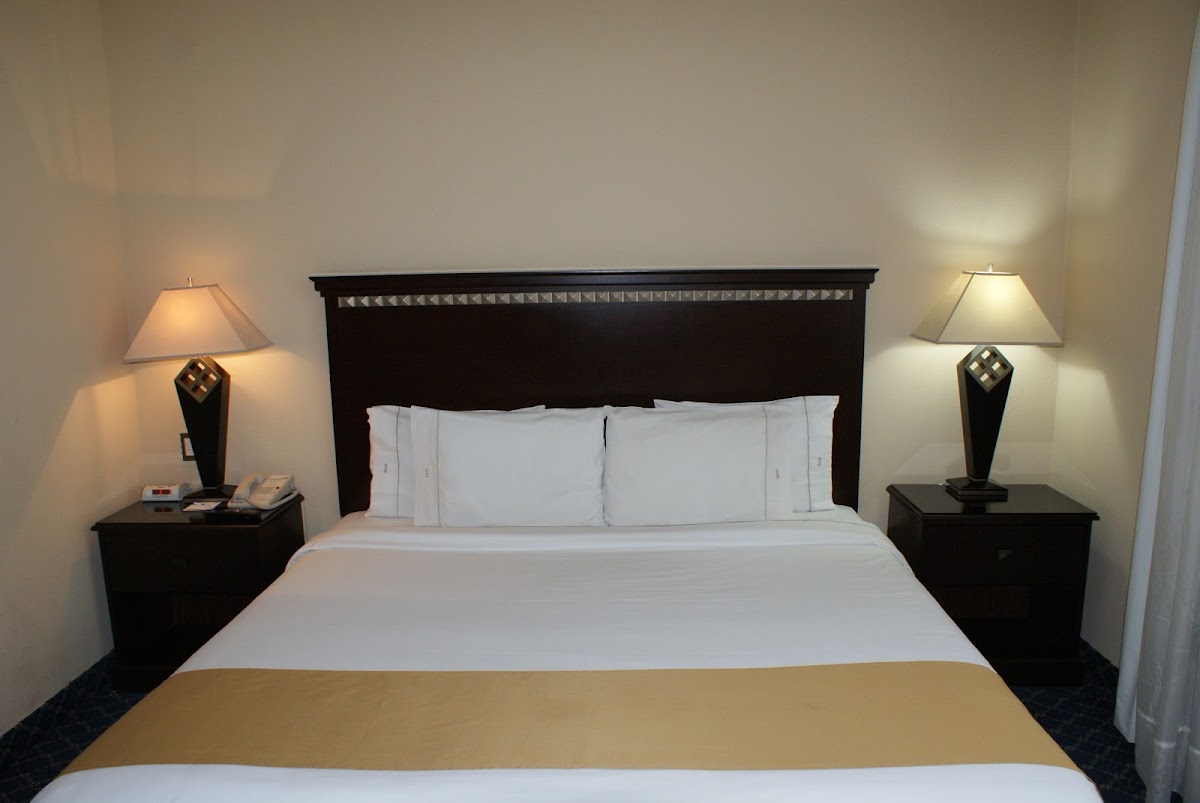 Holiday Inn Express Mexico Santa Fe by IHG photo 3