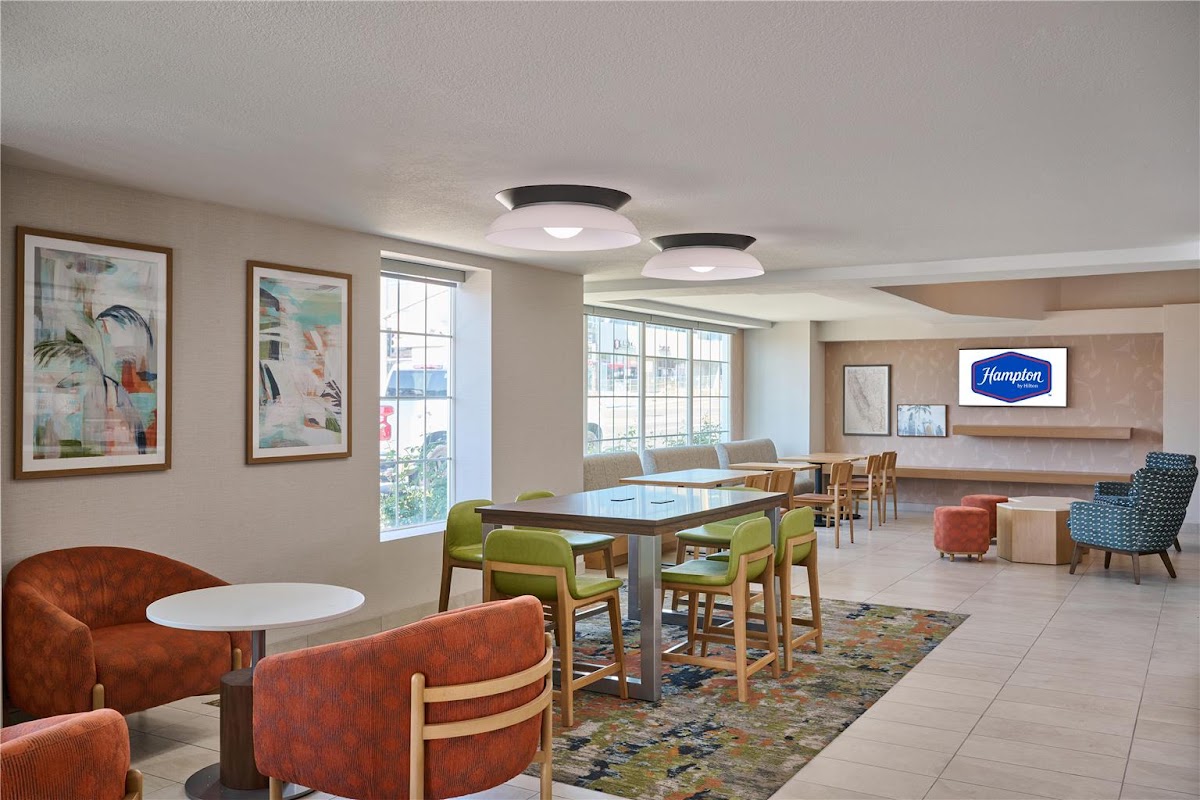 Hampton Inn and Suites Hermosa Beach photo 2