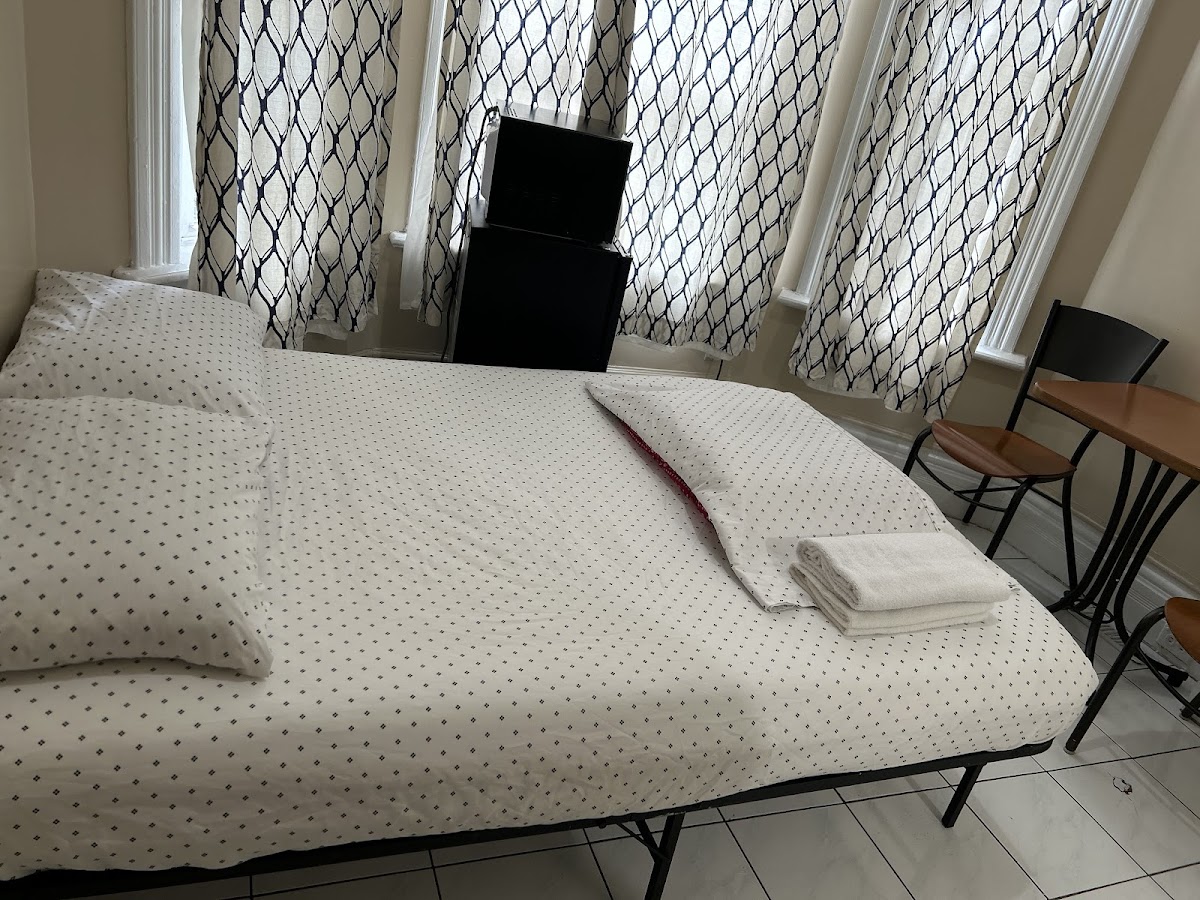 586 Hotel Toronto
