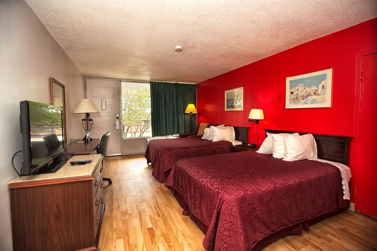Norfolk Country Inn & Suites photo 2