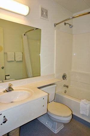 Motel 6 Portland, ME photo 3