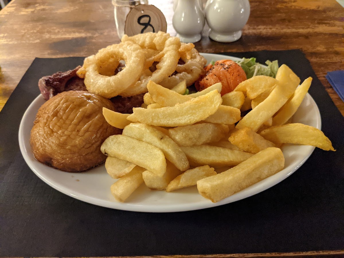 The Kings Arms Inn photo 2