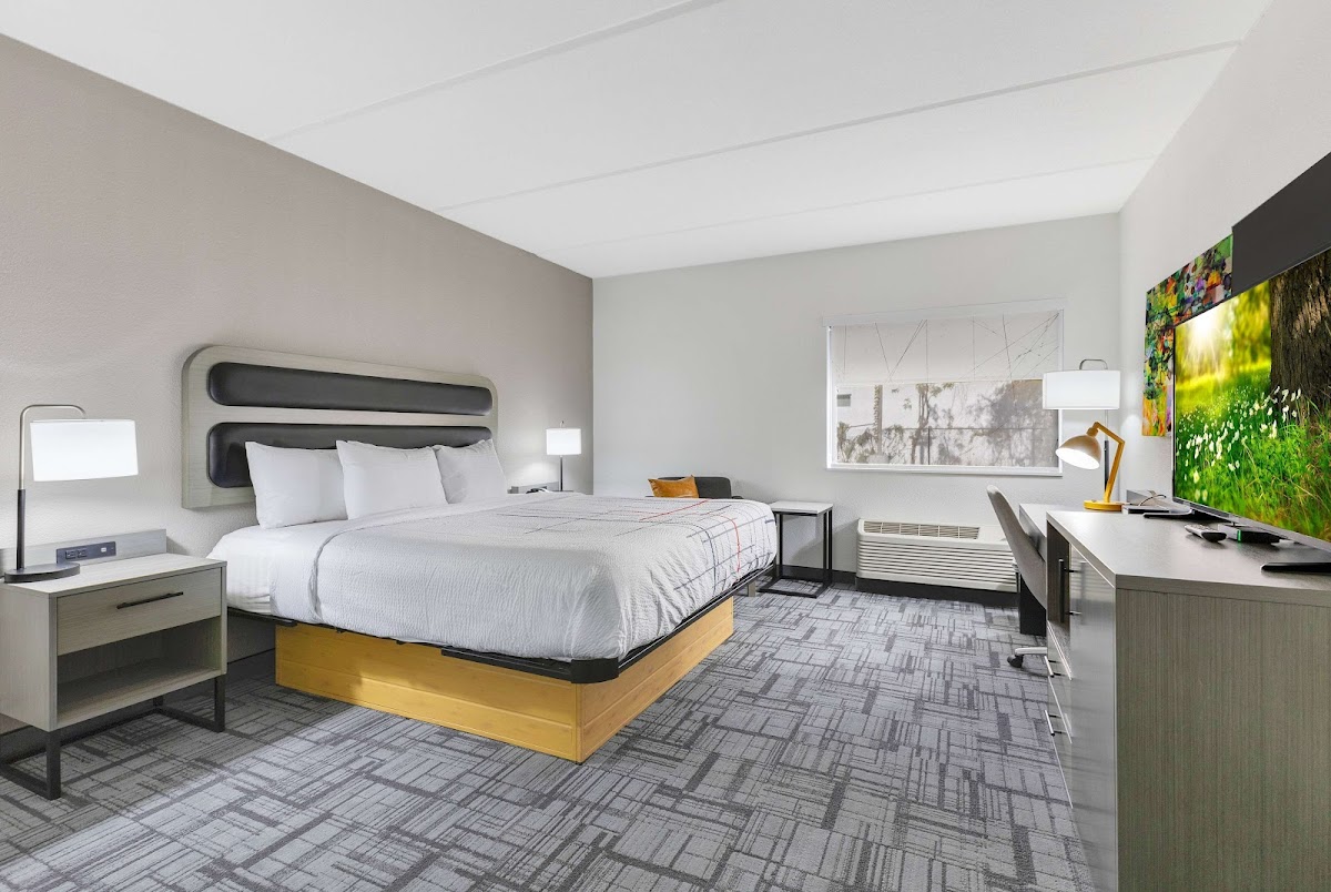 La Quinta Inn & Suites by Wyndham Jacksonville Mandarin photo 2