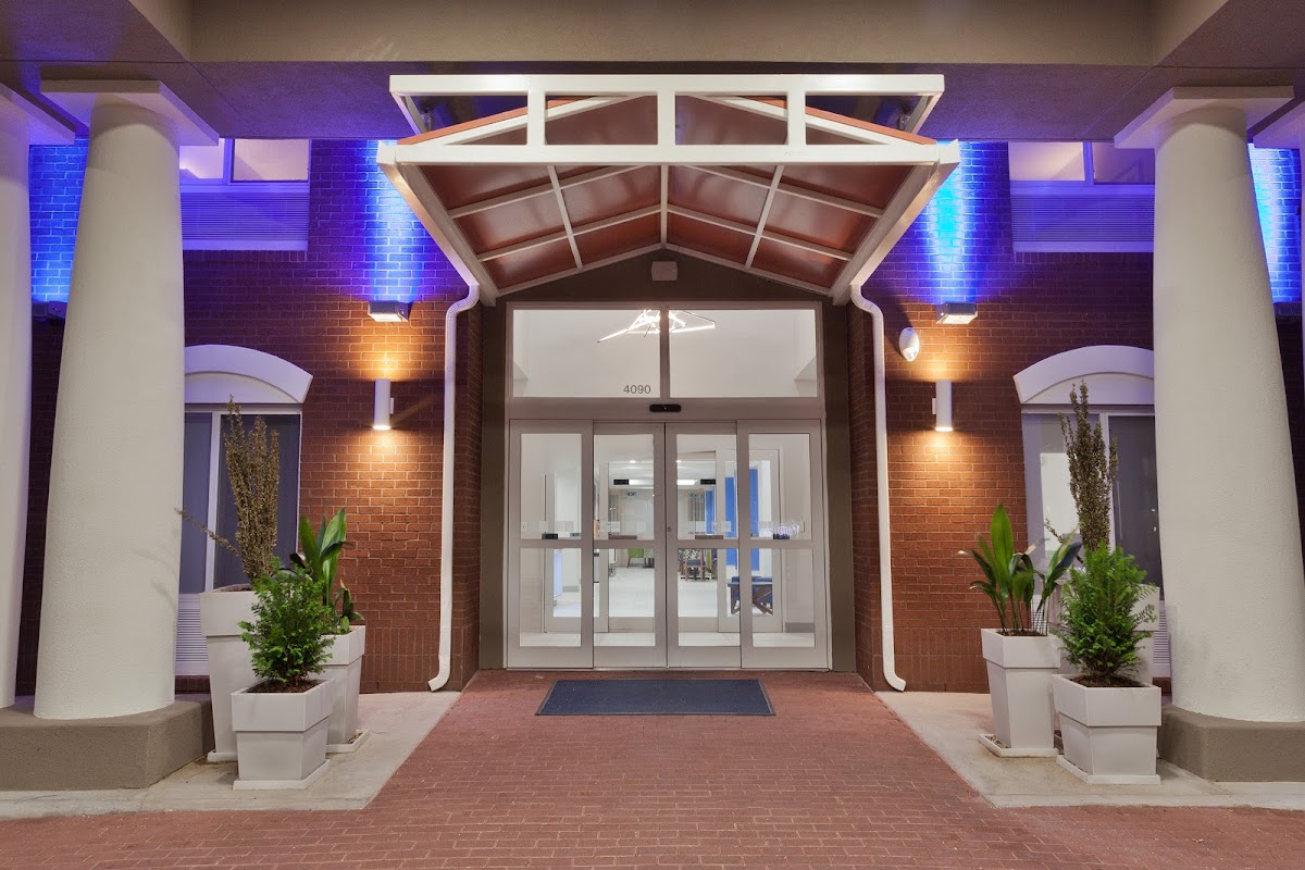 Holiday Inn Express & Suites Dothan North by IHG photo 3