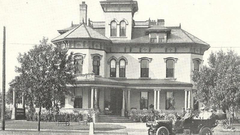 Reeves Victorian Home and Carriage House Museum