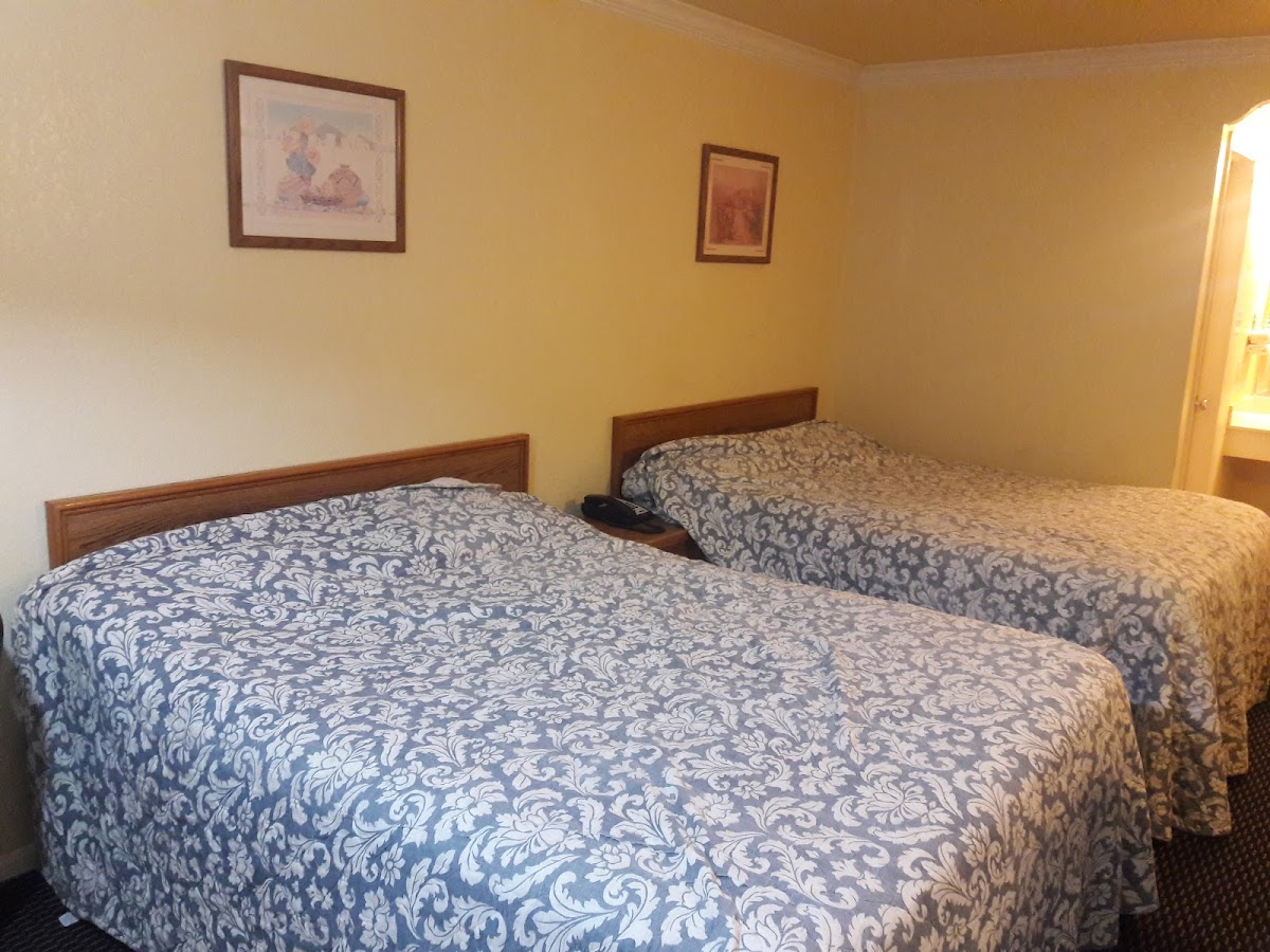 Slumber Inn photo 2