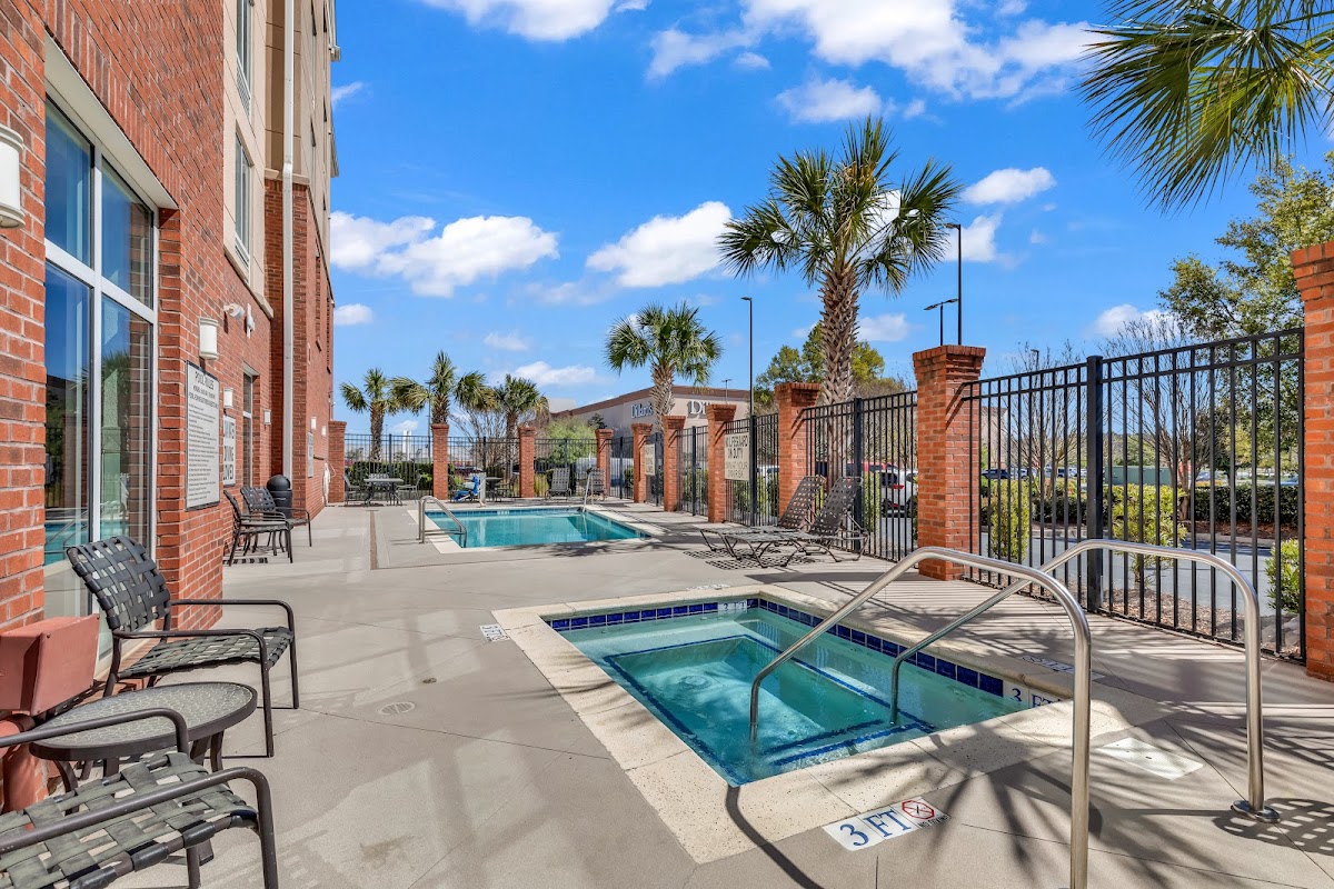 Hilton Garden Inn Myrtle Beach/Coastal Grand Mall photo 3