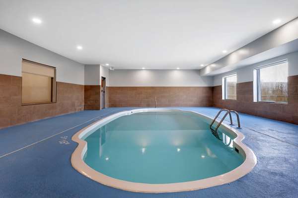 Comfort Inn Kendallville East photo 3