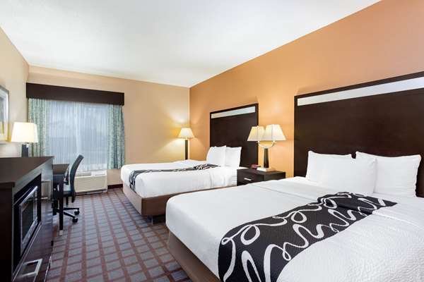La Quinta by Wyndham Indianapolis Airport Plainfield photo 2