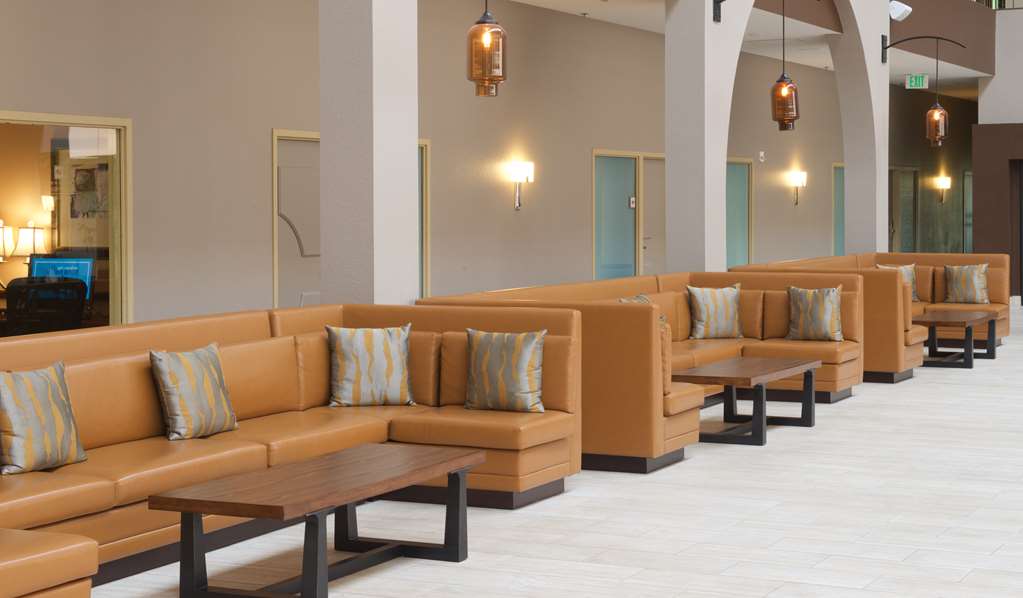 Embassy Suites by Hilton Seattle North Lynnwood photo 3