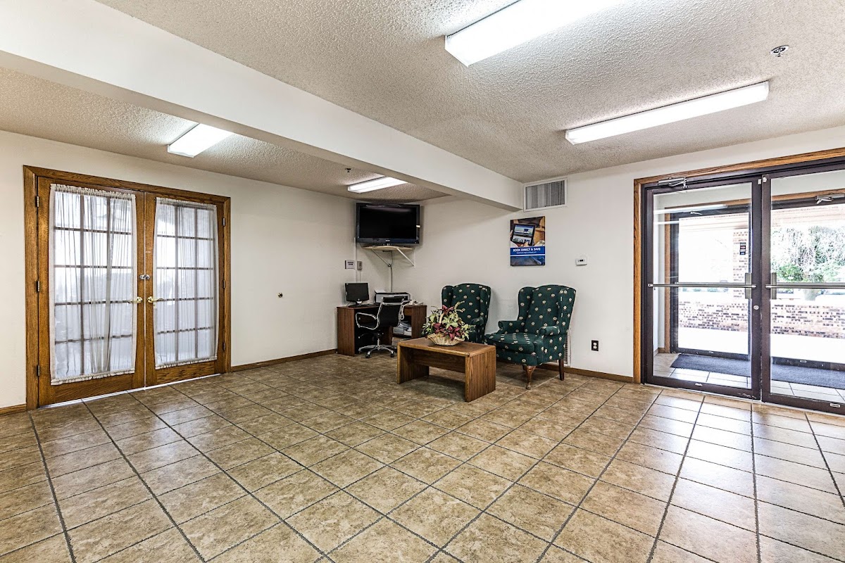 Motel 6 Kewanee, IL photo 3