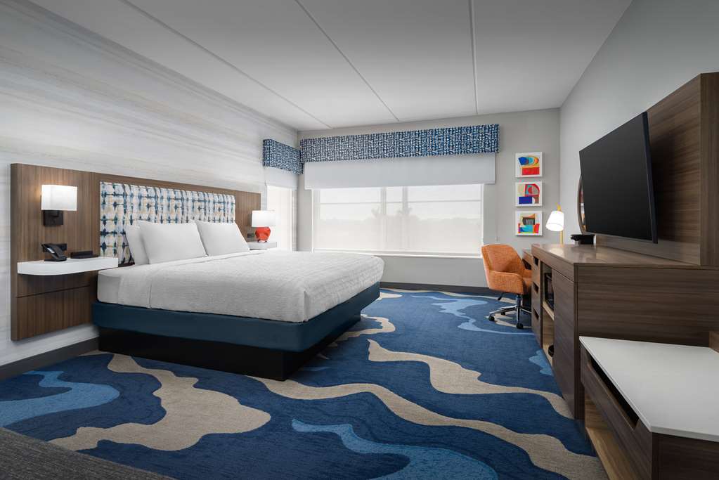 Hampton Inn & Suites Naples South photo 2