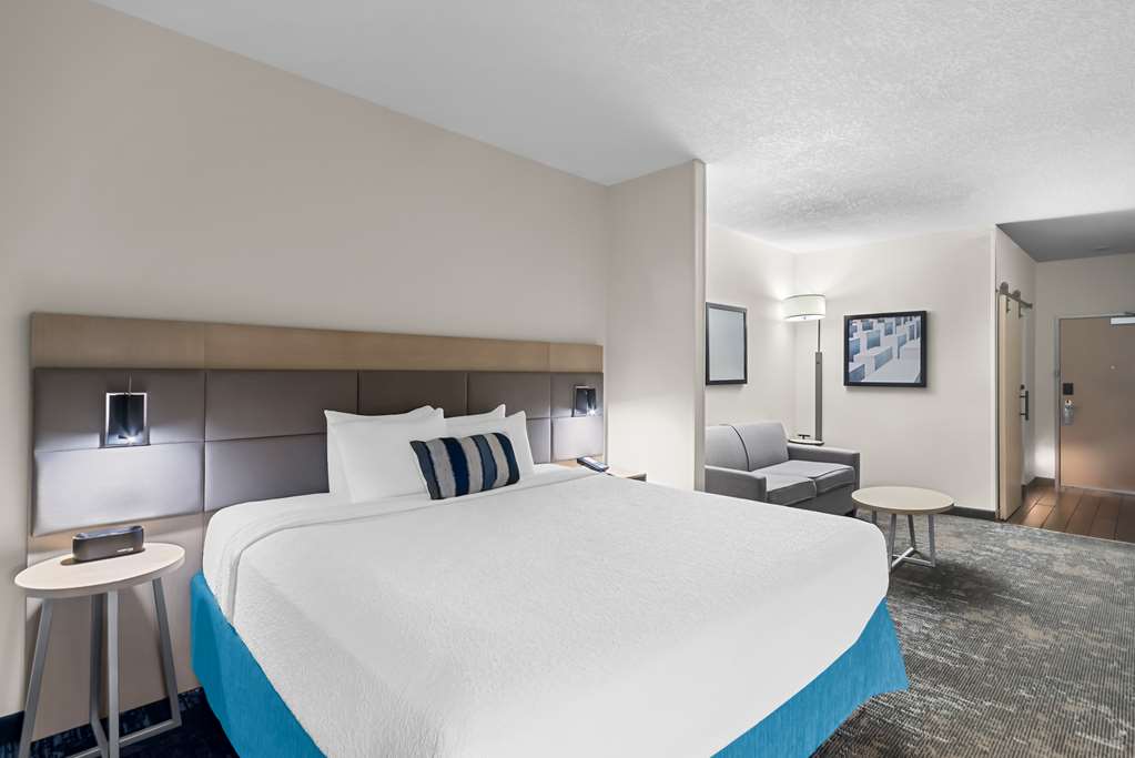 Best Western Plus Ogallala Inn photo 2