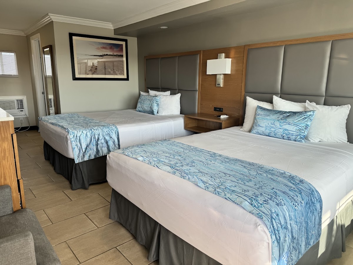 Coastal Sands Inn photo 2