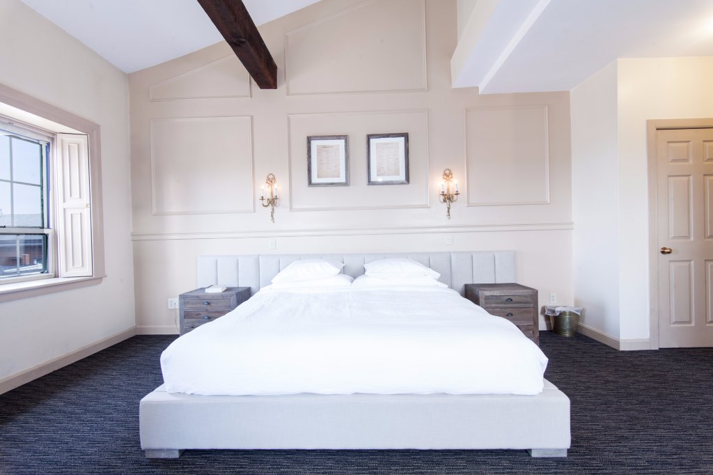 Garrison Inn Boutique Hotel