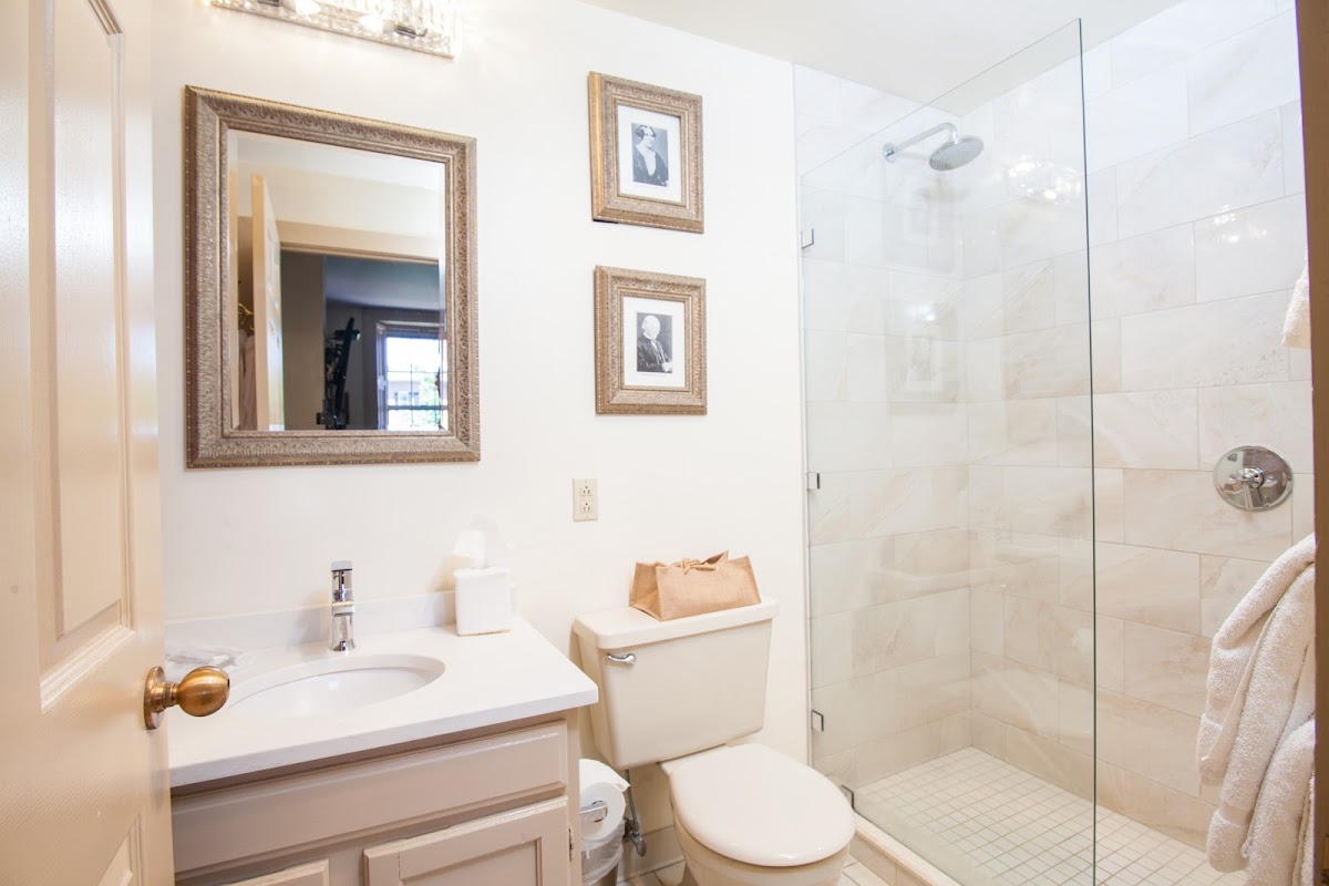 Garrison Inn Boutique Hotel photo 3