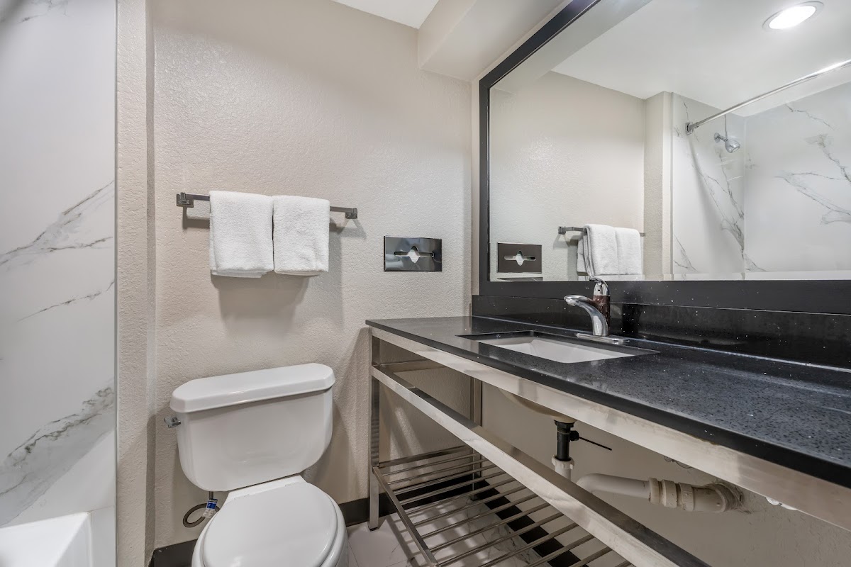 Red Roof Inn Houston - Brookhollow photo 3