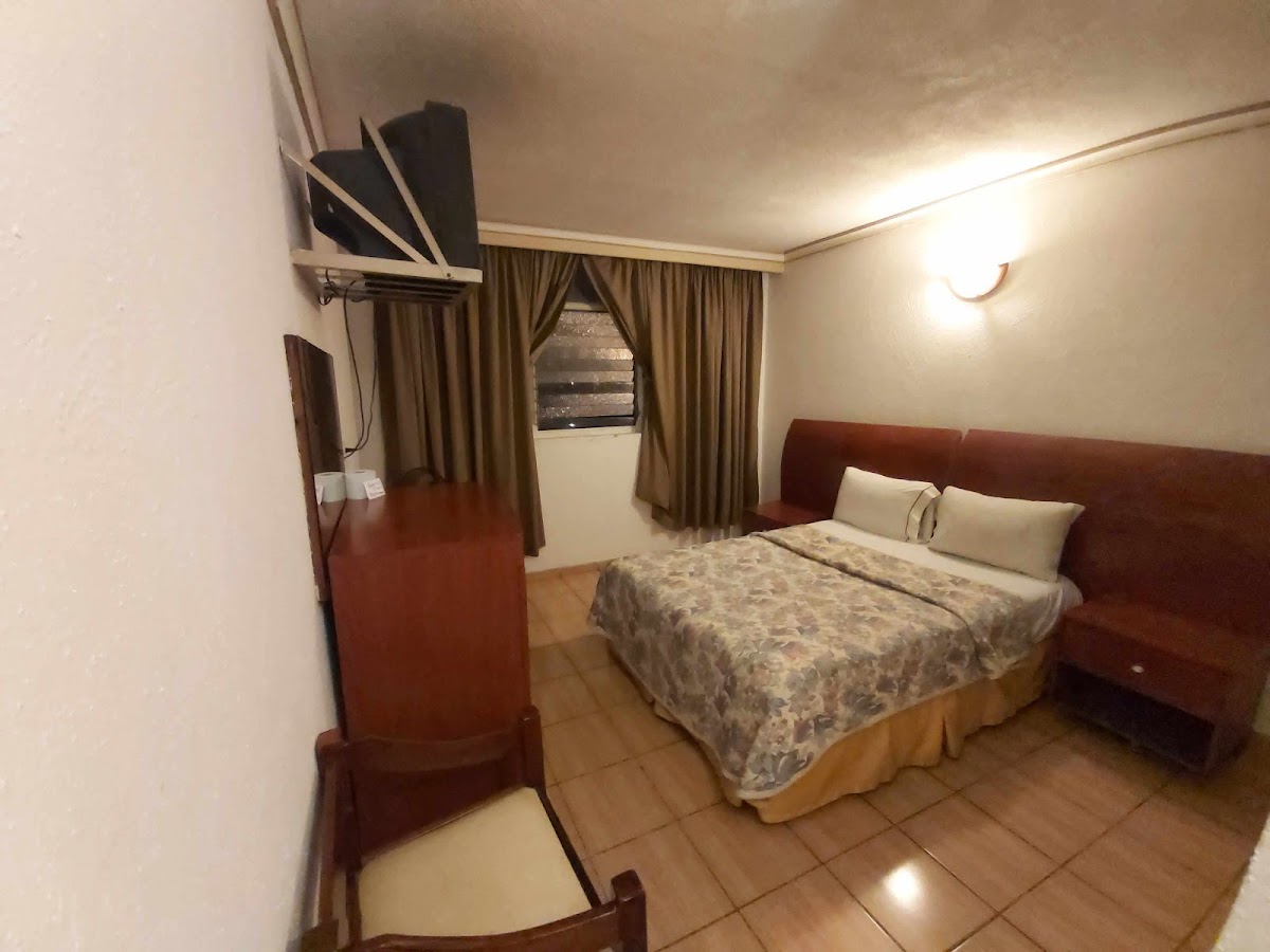 Hotel Estación photo 2