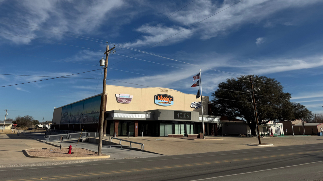 Woody's Classic Cars & Baseball Museum