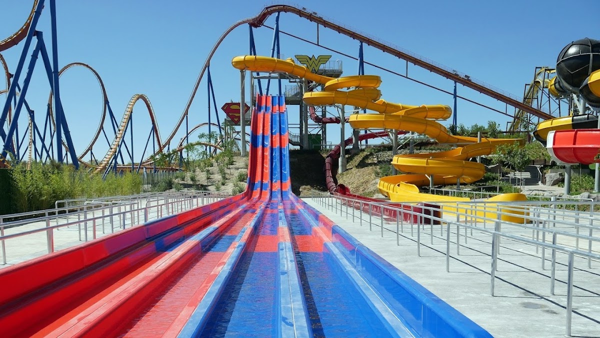 Parque Warner Beach