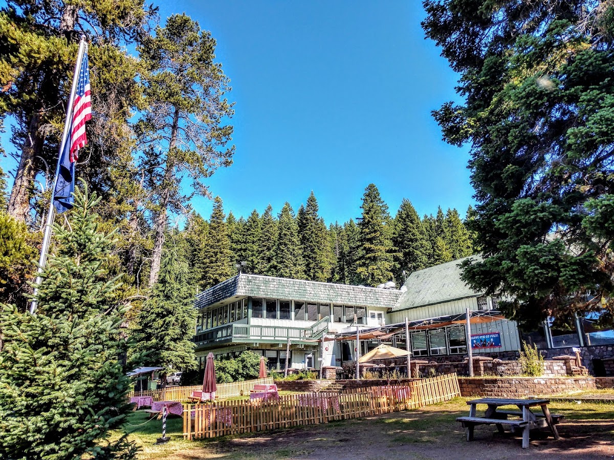 Diamond Lake Resort photo 3