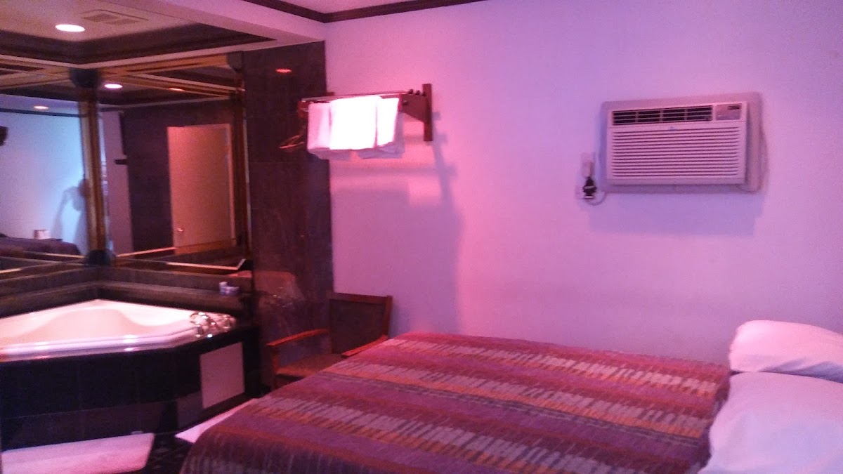 HOLLYWOOD MOTEL photo 2