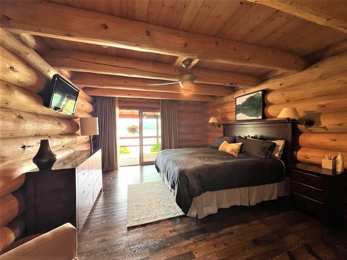 Eagle Pointe Lodge photo 2
