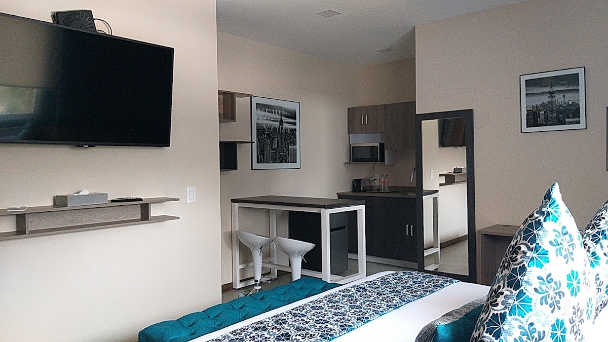 Capital's Luxury Apartments photo 3