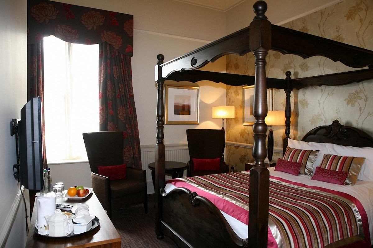 Coulsdon Manor Hotel photo 2