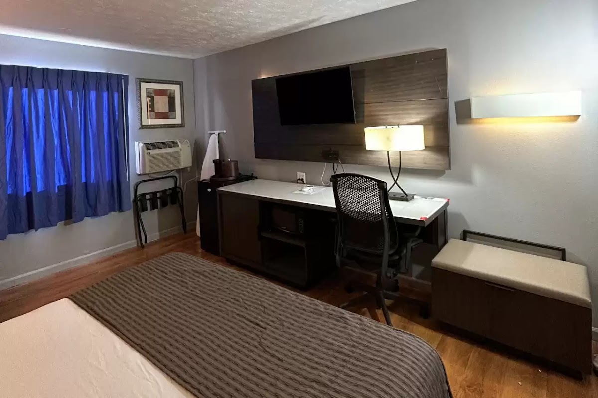 Rodeway Inn Emporia photo 3