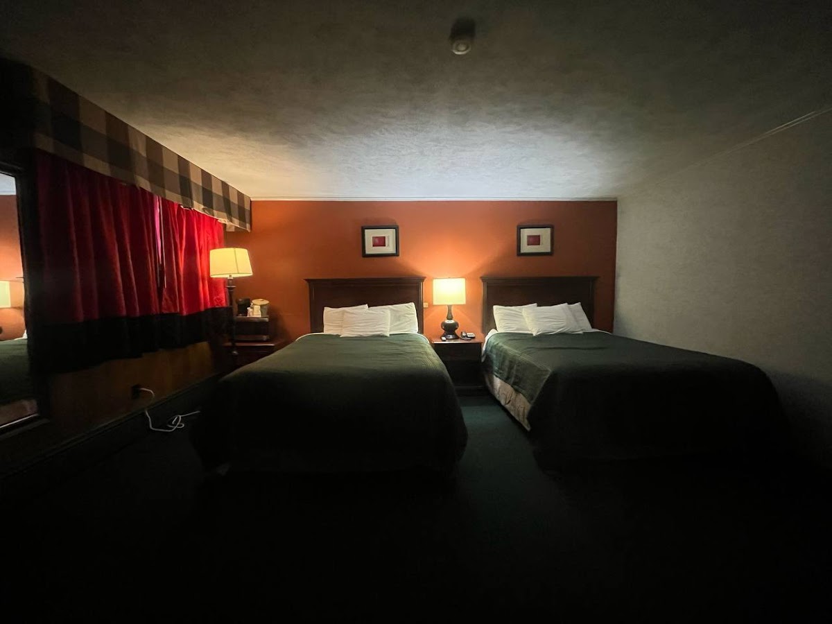 Stonybrook Motel & Lodge photo 3