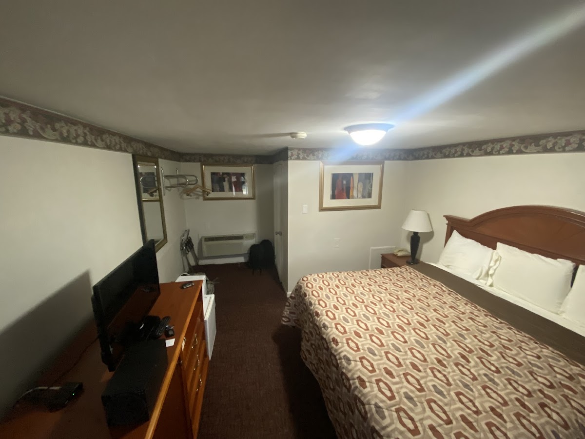 Americas Best Value Inn Palmyra Hershey photo 2