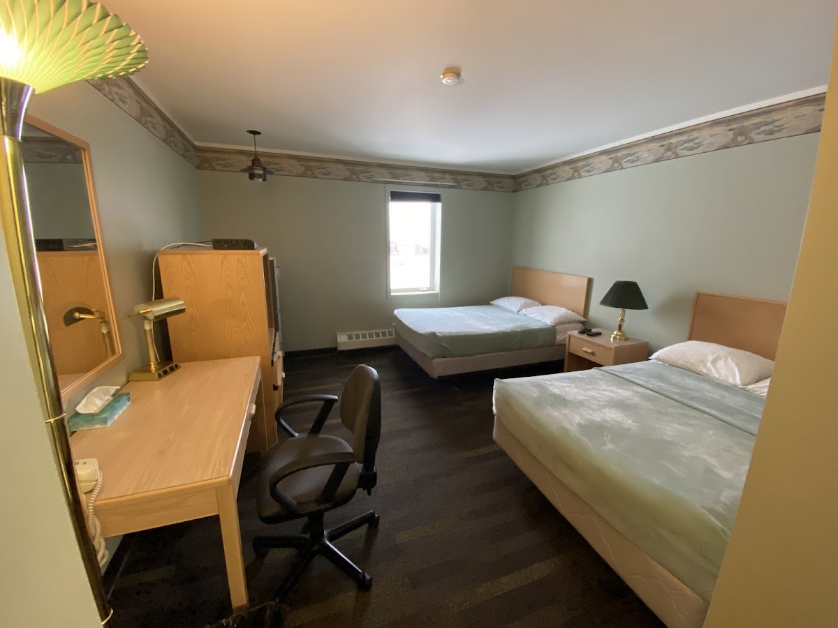 Paulatuk Visitors Center and Hotel photo 2