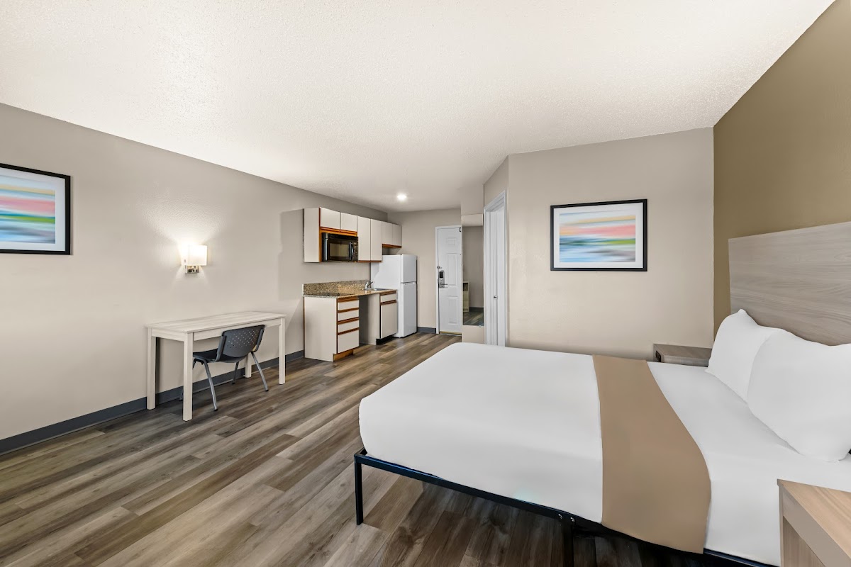 Birch Hill Suites Columbia photo 2