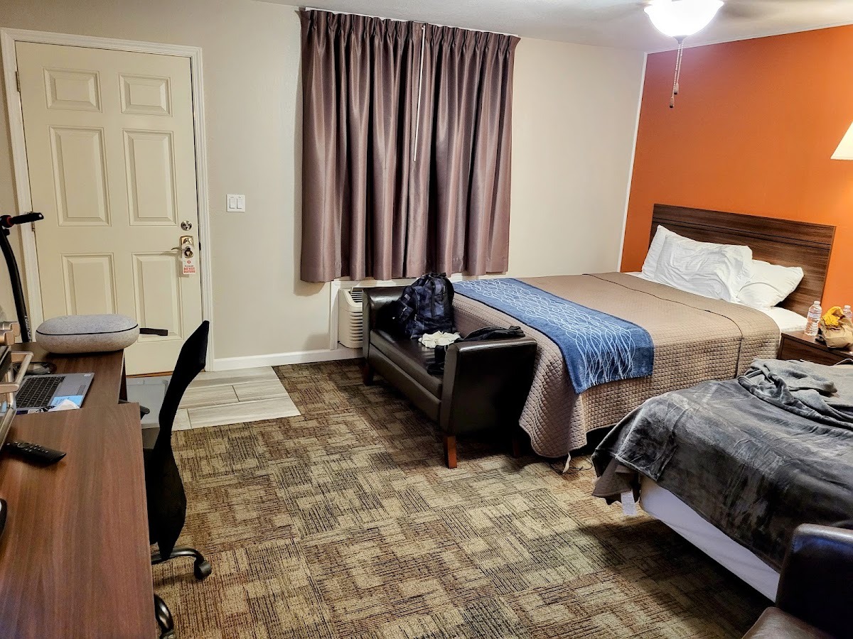 Alamo Inn photo 2