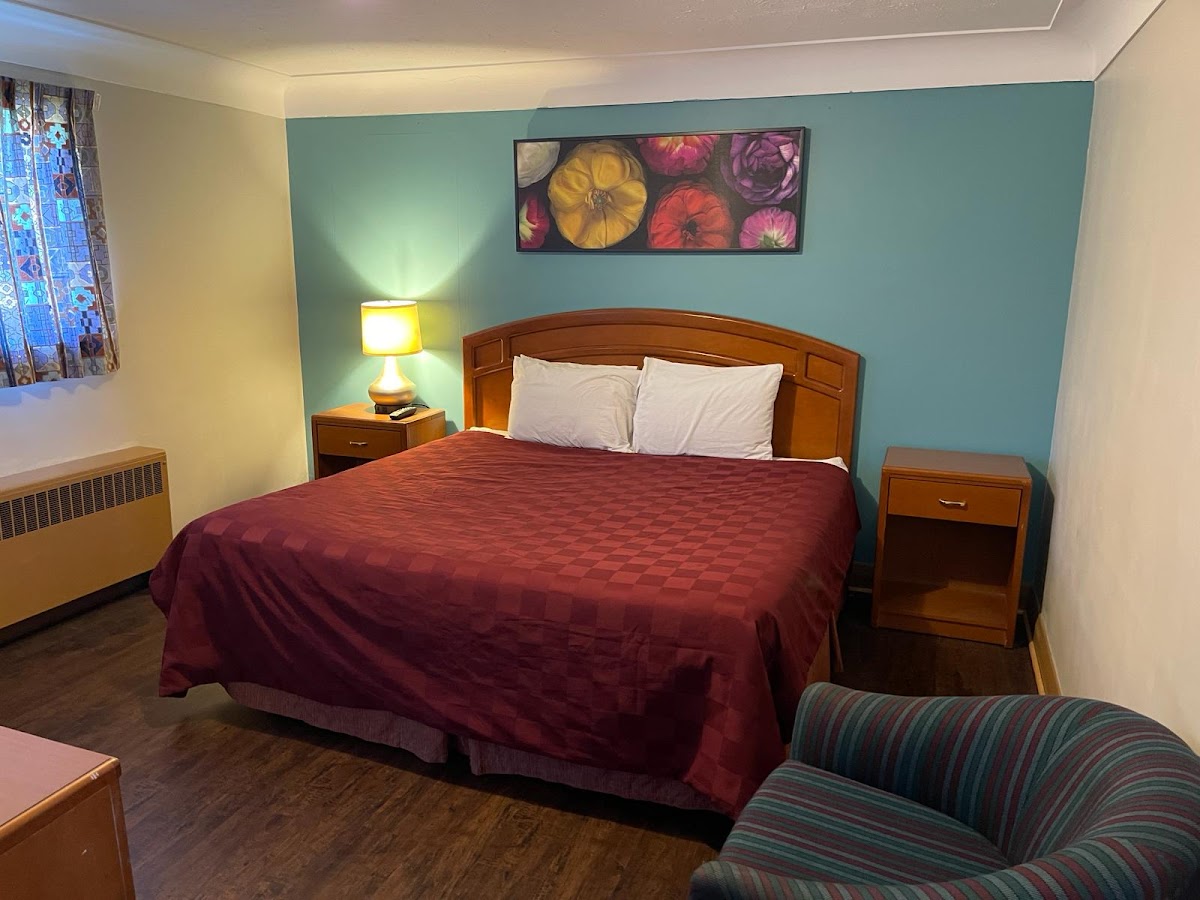 Queen's Motel photo 2