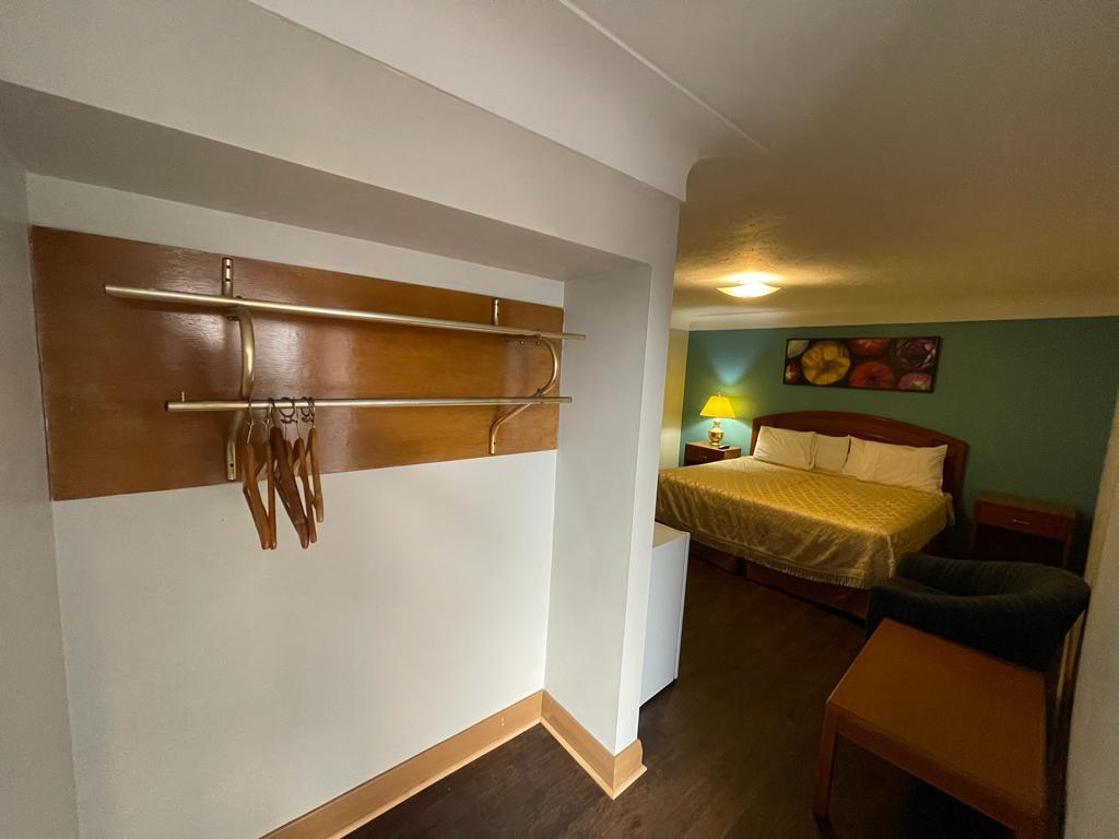 Queen's Motel photo 3