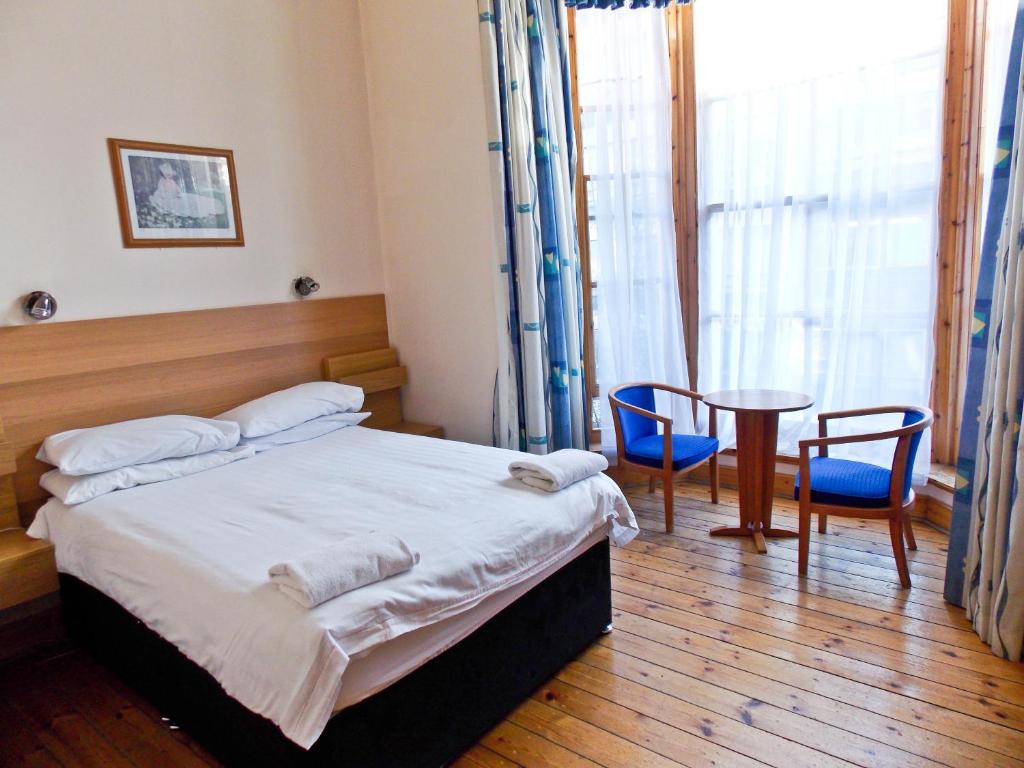 The Victorian House - BOOK DIRECT FOR BEST RATES photo 2