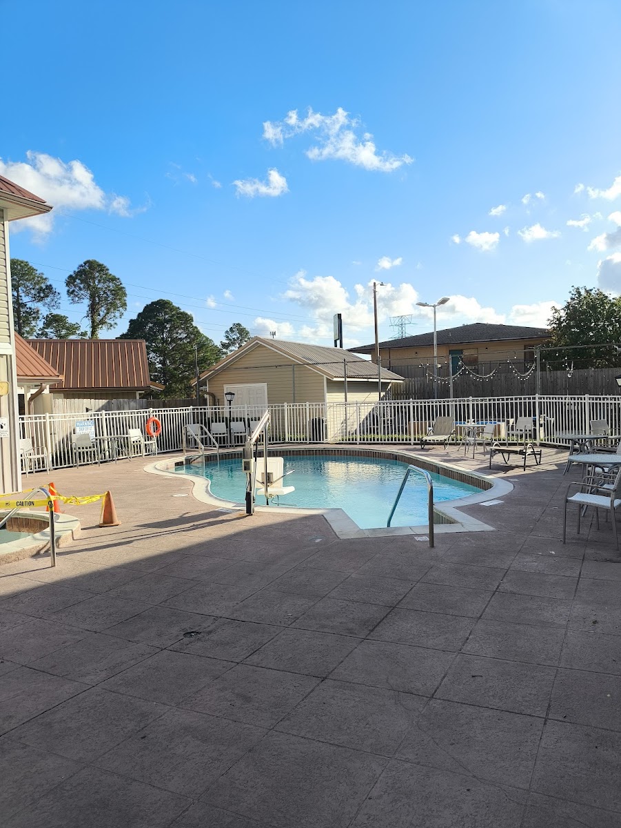 SureStay Studio by Best Western Pensacola photo 3