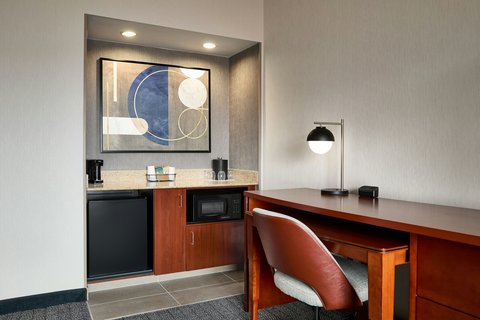 Courtyard by Marriott St. Louis Creve Coeur photo 2