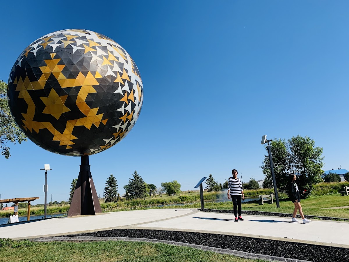 Vegreville Pysanka