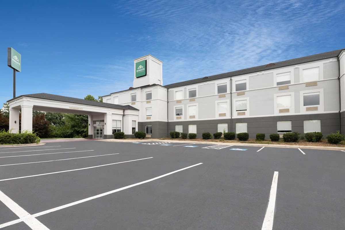 Wingate by Wyndham Dublin Near Claytor Lake State Park