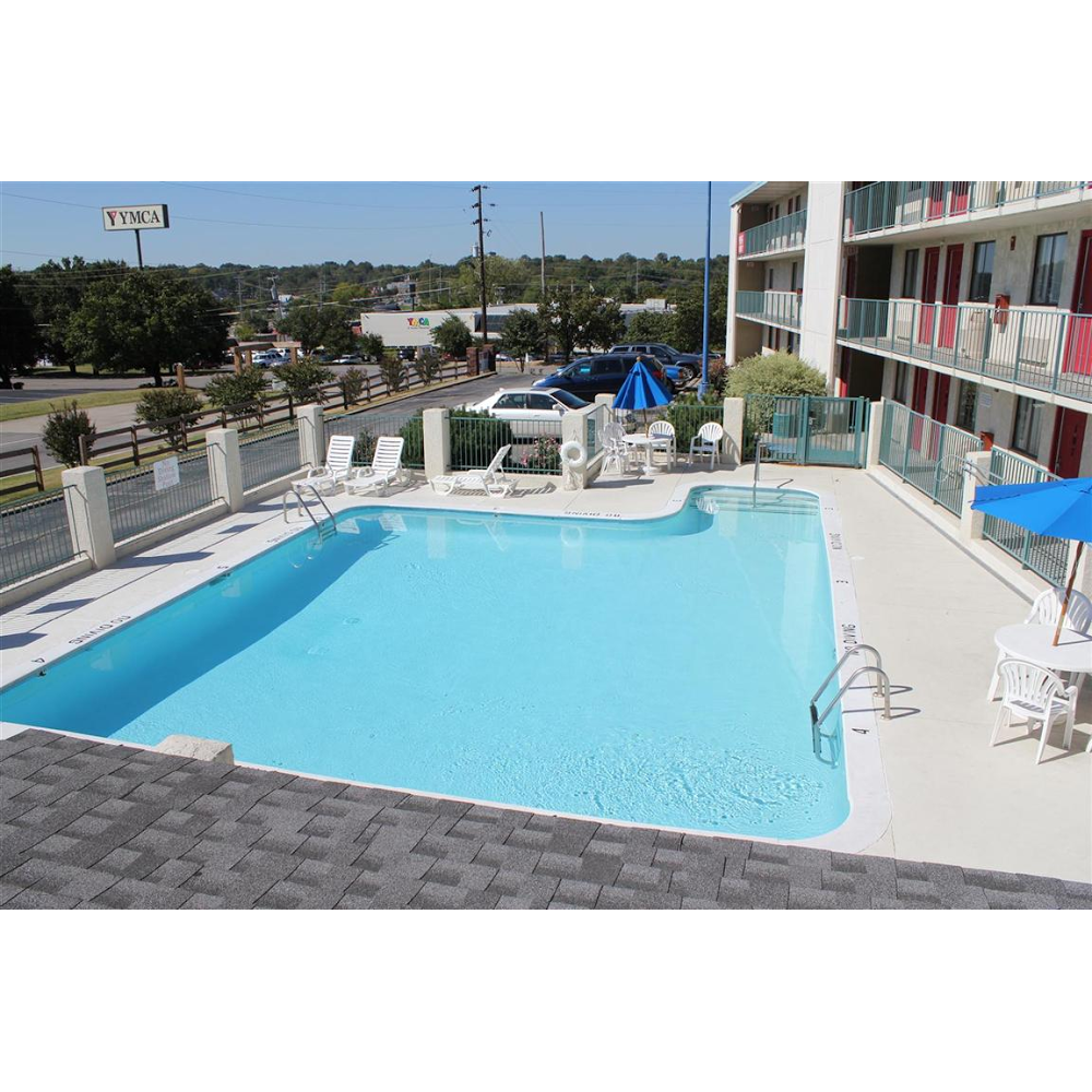 Somatel Nashville Airport Hotel