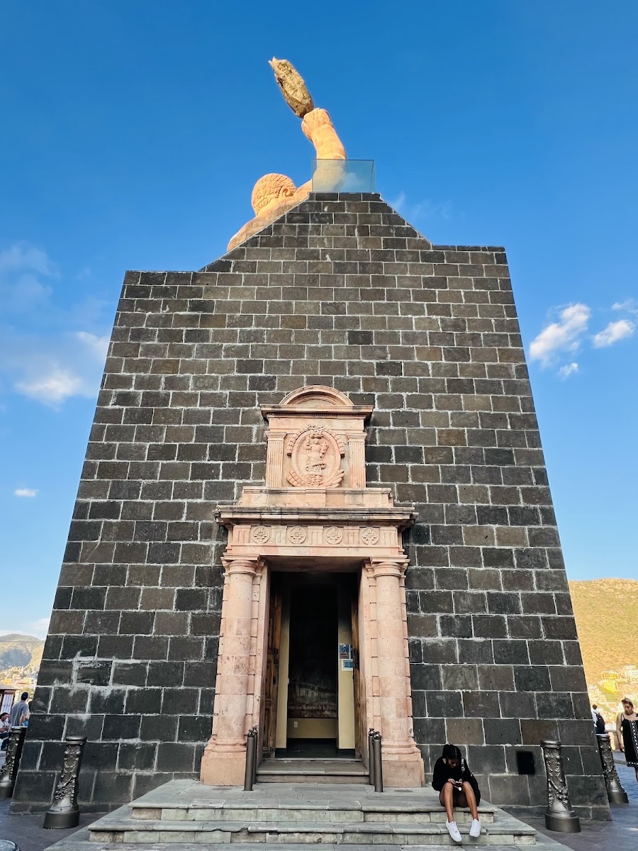 Monumento Al Pipila