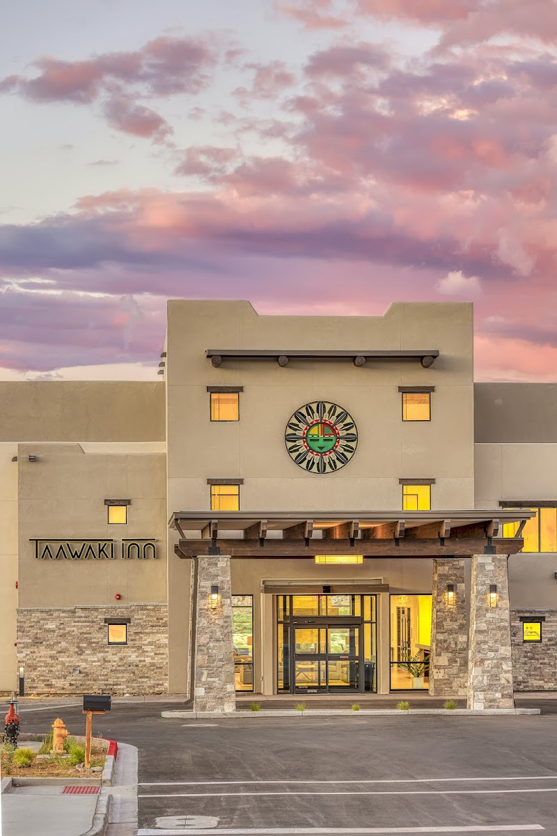 Taawaki Inn