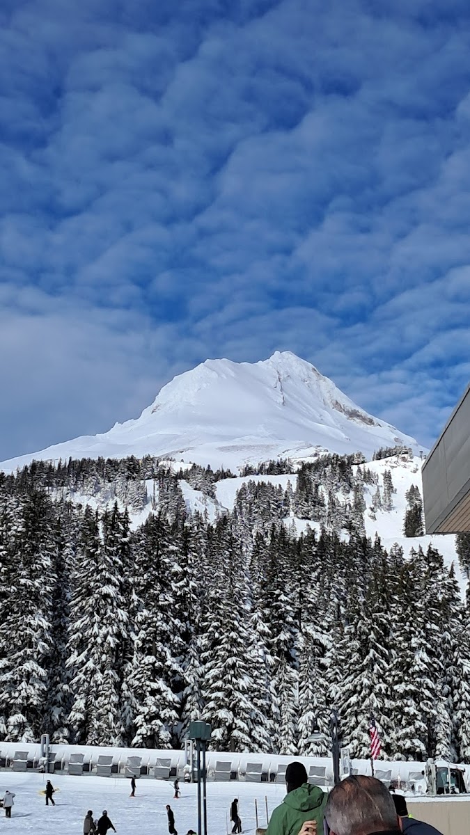 Sahale Lodge