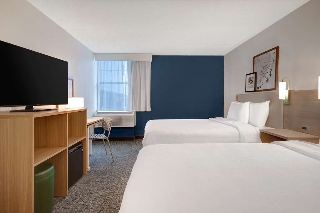 Spark by Hilton Rochester University Area photo 2