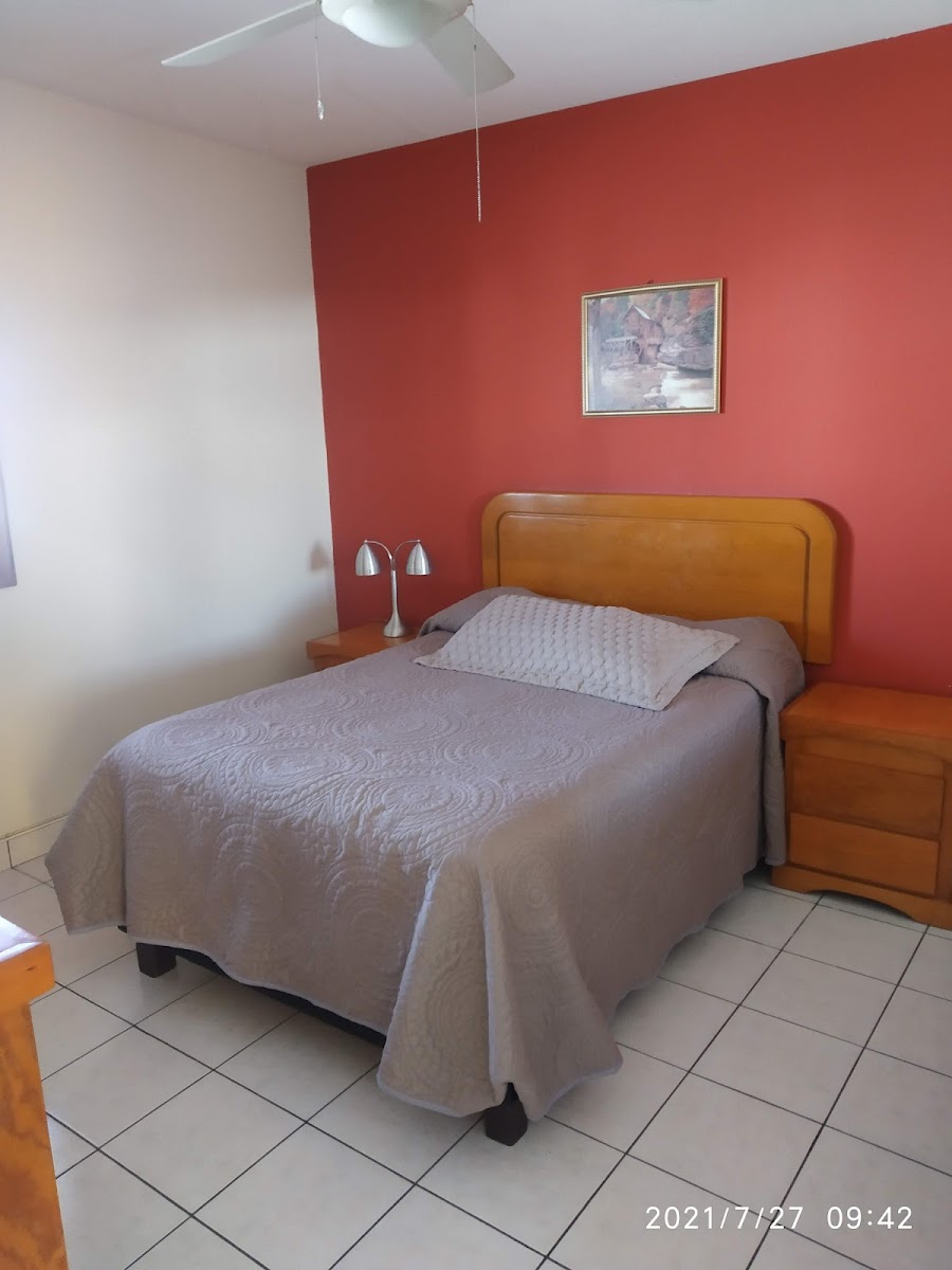 Praga Hotel & Suites photo 2